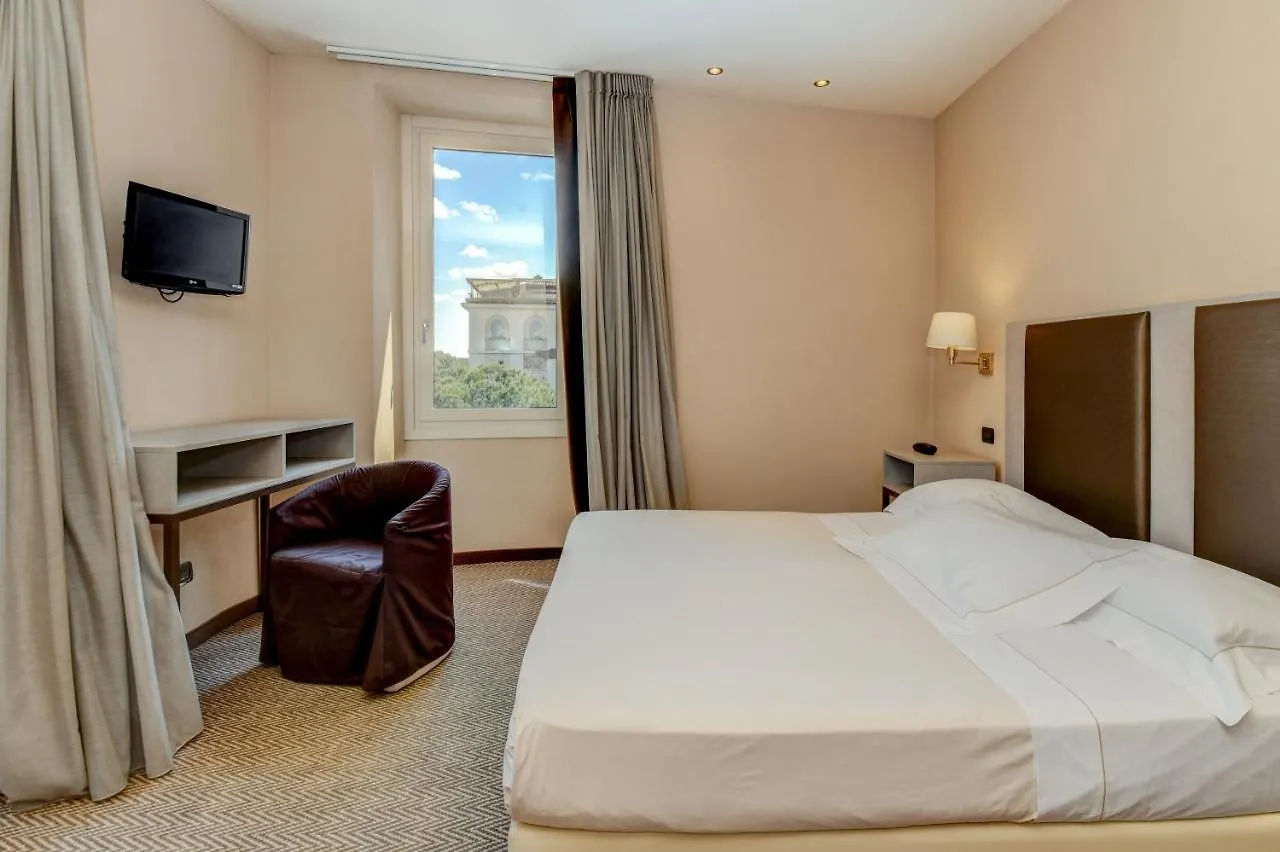 Hotel Tripoli Desenzano del Garda 3*,  Italië