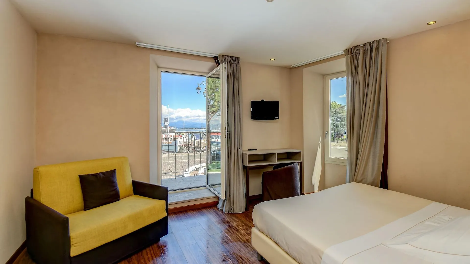 Hotel Tripoli Desenzano del Garda