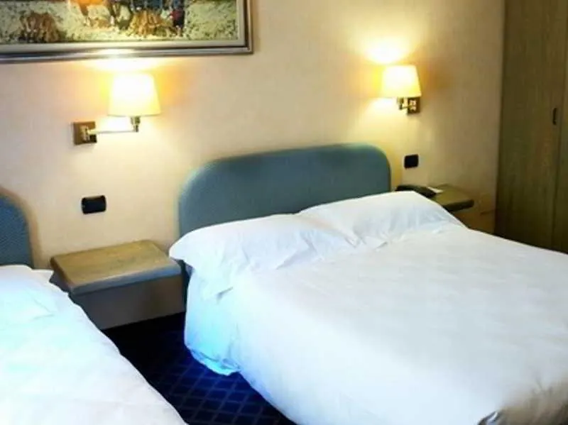 ***  Hotel Tripoli Desenzano del Garda Italy