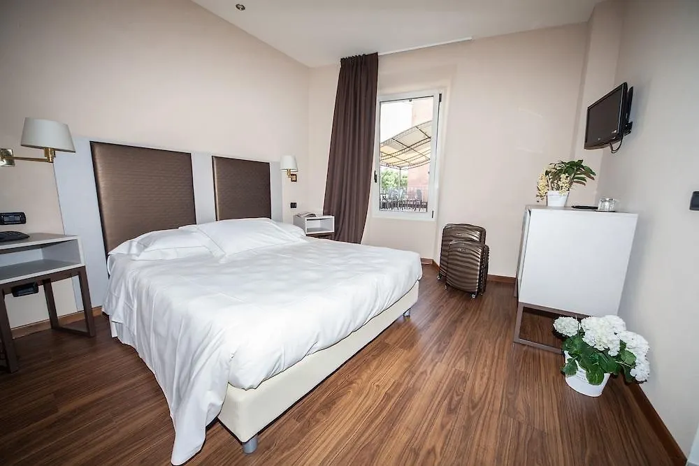 Hotel Tripoli Desenzano del Garda Włochy